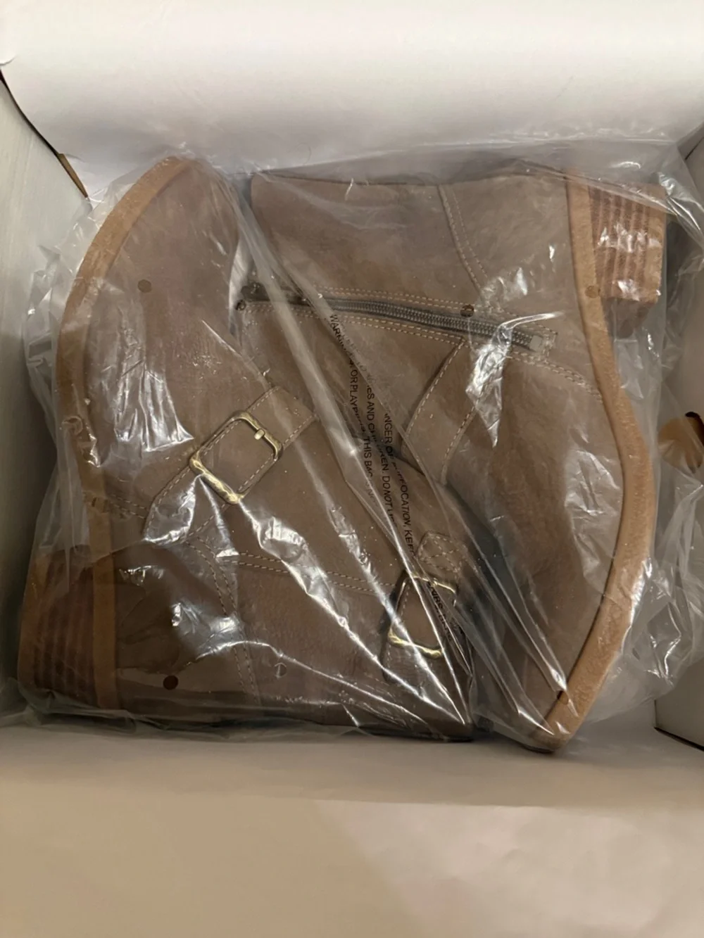 Dansko Delphine Nubuck Suede Boots Women’s - Picture 4 of 13